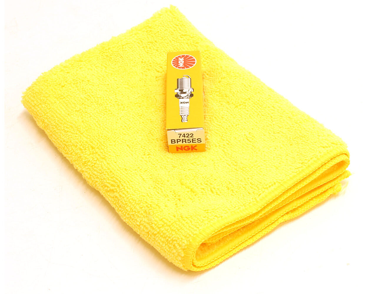Honda GXV160 Service Kit Air Filter NGK BPR5ES Plug 600ml Oil & Cloth