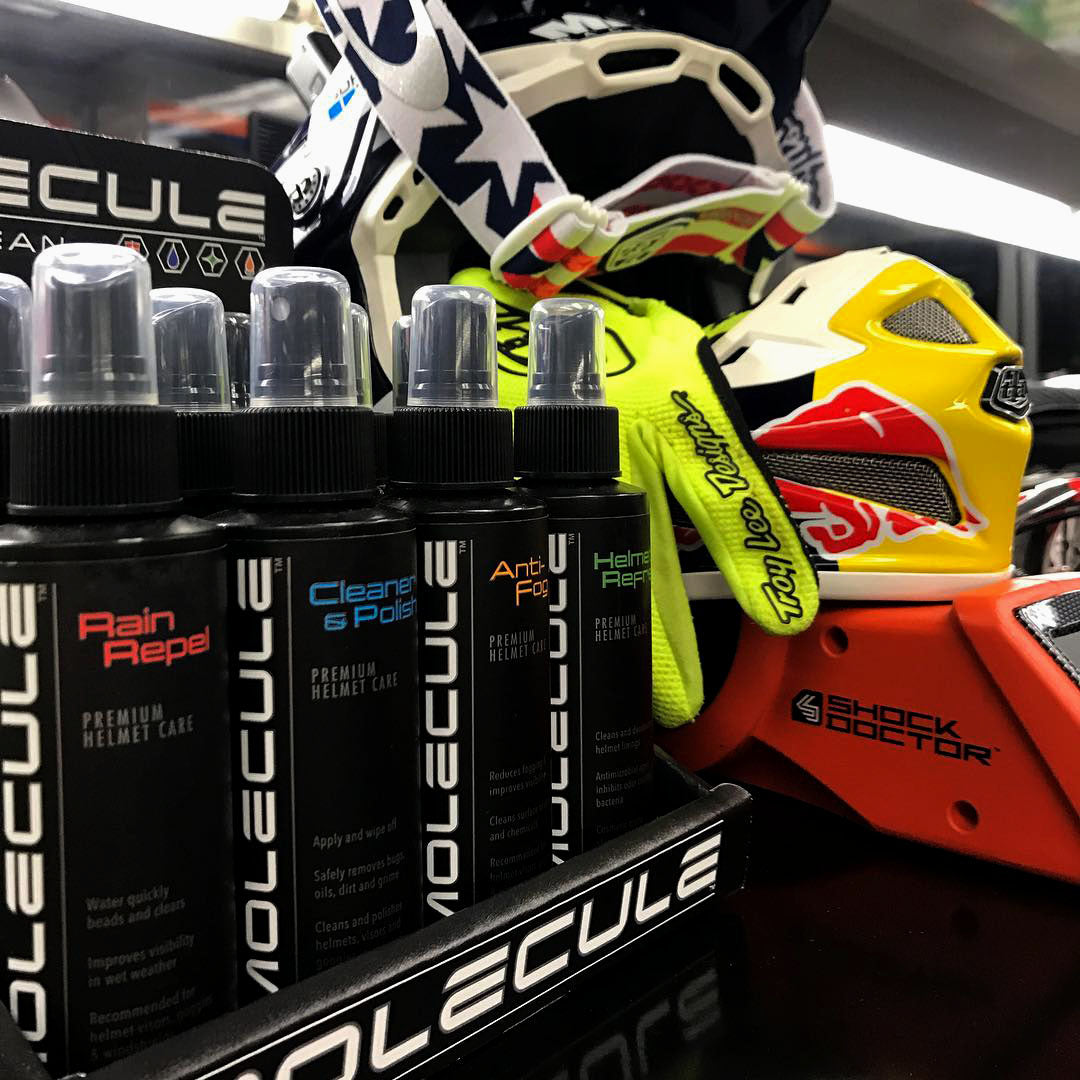 Molecule premium helmet care