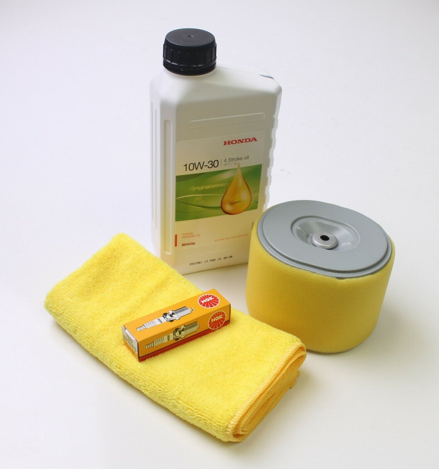 Honda GX340, GX390 Service Kit. Air filter, NGK BPR6ES Plug, Honda Oil & Cloth.