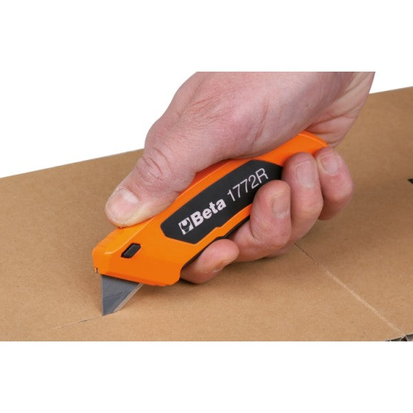 Beta Tools Retractable Utility Knife with 5 Spare Blades - 1772R - 017720006