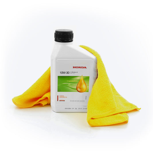 Honda 4 stroke engine oil 10W30 600ml bottle with microfibre cloth Lawnmower